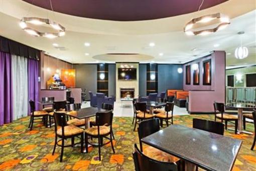 фото отеля Holiday Inn Express Hotel & Suites Clemson - Univ Area