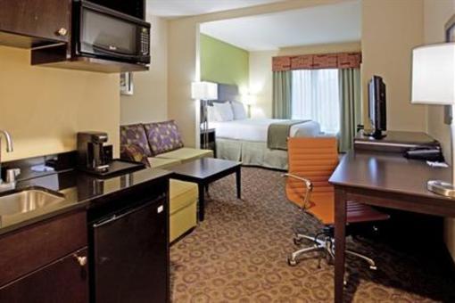 фото отеля Holiday Inn Express Hotel & Suites Clemson - Univ Area