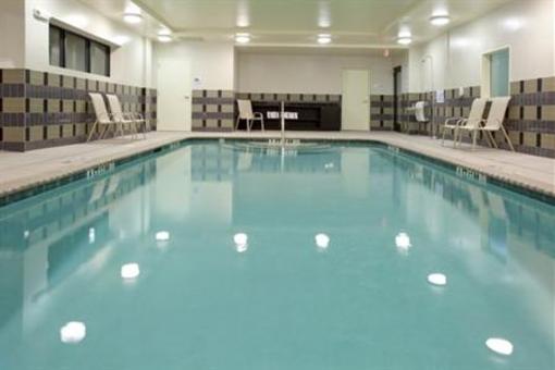 фото отеля Holiday Inn Express Hotel & Suites Clemson - Univ Area