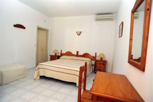 фото отеля Hostal El Capi