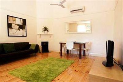 фото отеля Seawall Apartments Adelaide