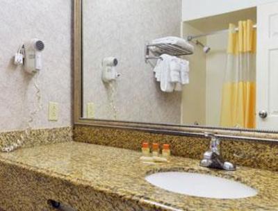 фото отеля Days Inn Airport Center Los Angeles