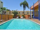 фото отеля Days Inn Airport Center Los Angeles