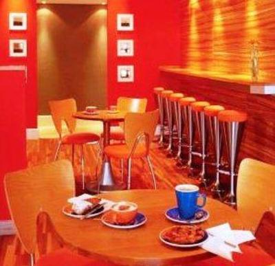 фото отеля Premier Inn Glasgow City Centre (Argyle St)