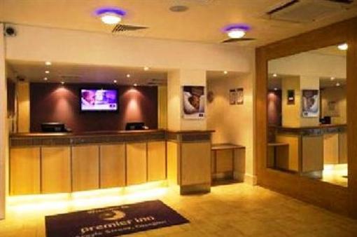 фото отеля Premier Inn Glasgow City Centre (Argyle St)