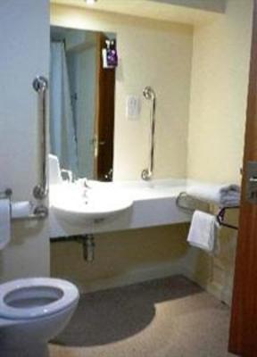 фото отеля Premier Inn Glasgow City Centre (Argyle St)