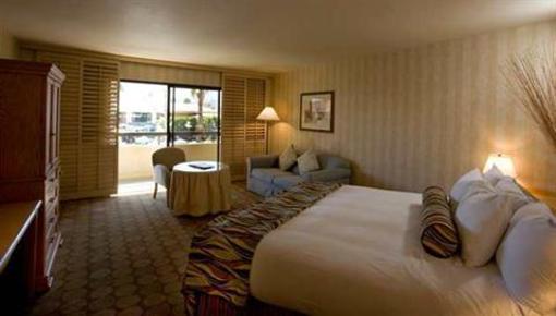фото отеля Hilton Palm Springs Resort