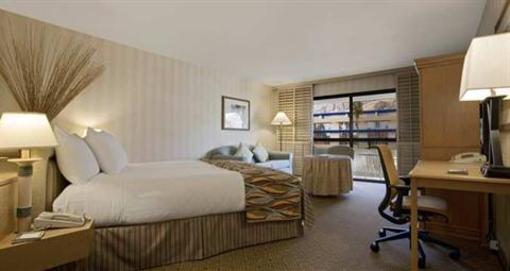 фото отеля Hilton Palm Springs Resort