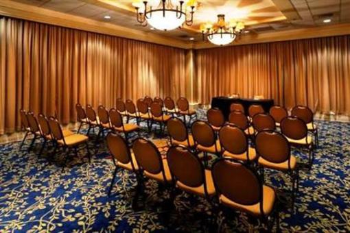 фото отеля Crowne Plaza Harrisburg-Hershey