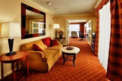 фото отеля Crowne Plaza Harrisburg-Hershey