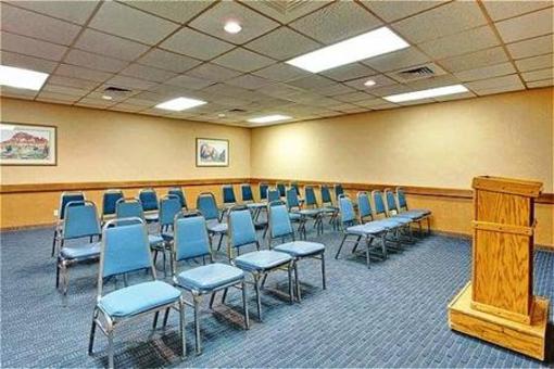 фото отеля Holiday Inn and Suites Tucson Airport North