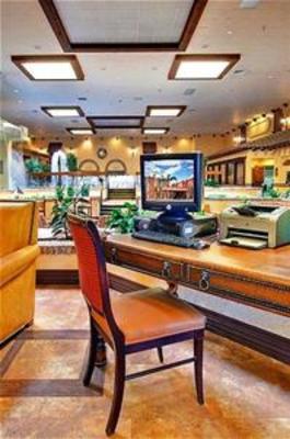 фото отеля Holiday Inn and Suites Tucson Airport North