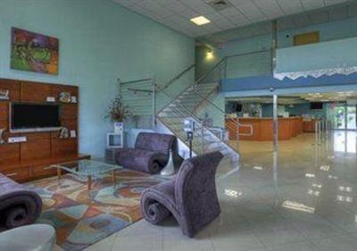 фото отеля Rodeway Inn & Suites Airport/Cruise Port