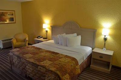 фото отеля Rodeway Inn & Suites Airport/Cruise Port