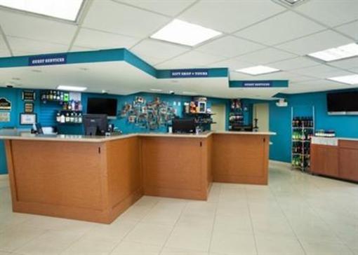 фото отеля Rodeway Inn & Suites Airport/Cruise Port