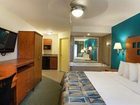 фото отеля Rodeway Inn & Suites Airport/Cruise Port