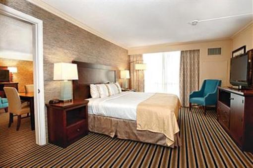 фото отеля Holiday Inn Boston at Beacon Hill