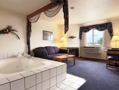 фото отеля Travelodge Hotel Medicine Hat