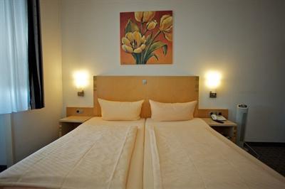 фото отеля Hotel Victoria Singen