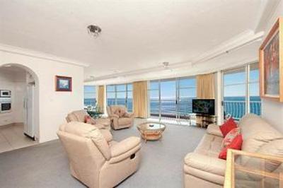 фото отеля Burleigh Surf Apartments