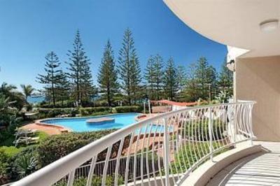 фото отеля Burleigh Surf Apartments