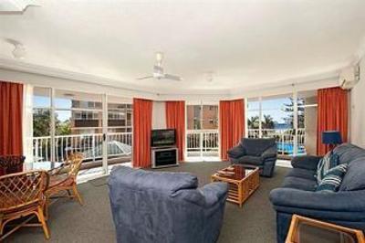 фото отеля Burleigh Surf Apartments