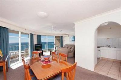 фото отеля Burleigh Surf Apartments