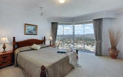 фото отеля Burleigh Surf Apartments