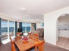 фото отеля Burleigh Surf Apartments