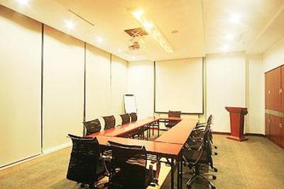 фото отеля Holiday Inn Express Luohu Shenzhen