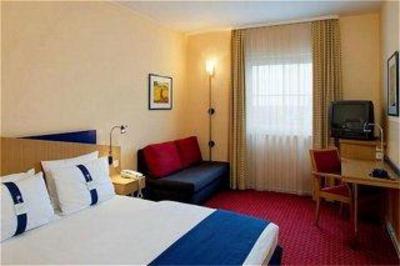 фото отеля Holiday Inn Express Frankfurt-Airport