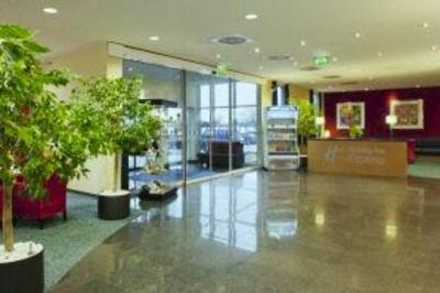 фото отеля Holiday Inn Express Frankfurt-Airport