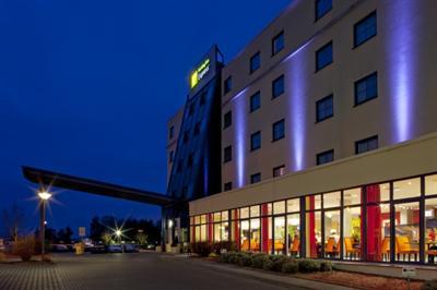 фото отеля Holiday Inn Express Frankfurt-Airport