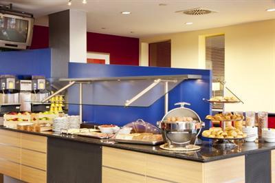 фото отеля Holiday Inn Express Frankfurt-Airport
