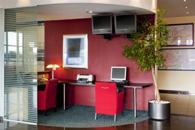 фото отеля Holiday Inn Express Frankfurt-Airport