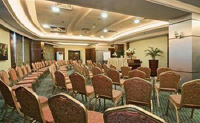 фото отеля Retaj Al Rayyan Hotel