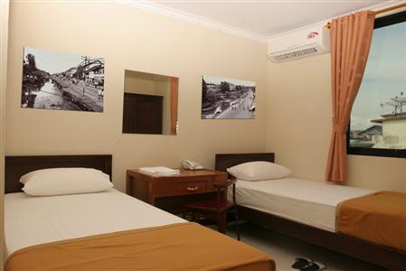 фото отеля Hotel Aroma Inn Pontianak