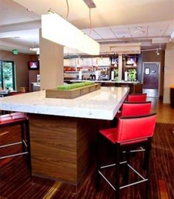 фото отеля Courtyard Portland Tigard