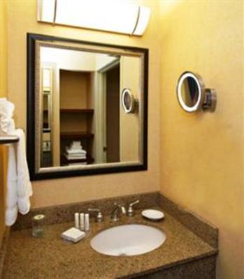 фото отеля Courtyard Portland Tigard