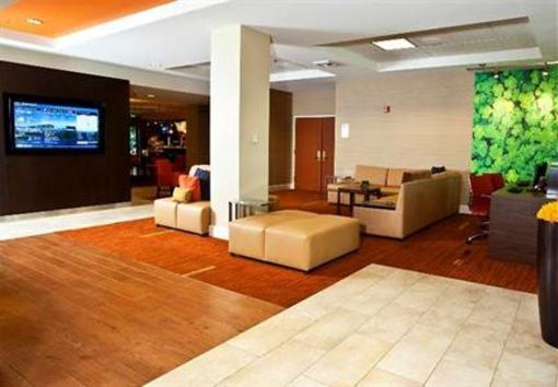 фото отеля Courtyard Portland Tigard