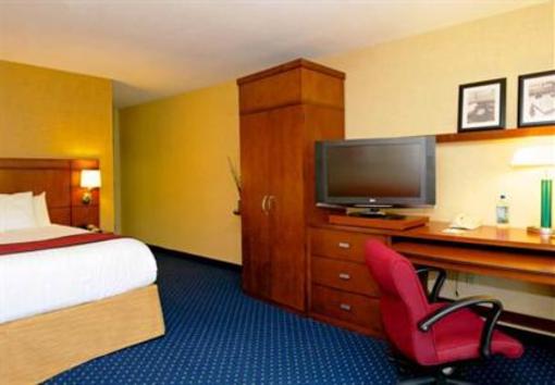 фото отеля Courtyard Portland Tigard