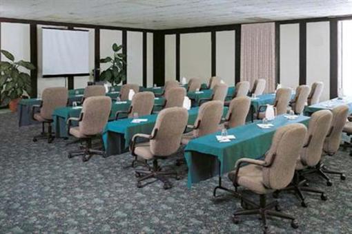 фото отеля Cragun's Golf Resort and Conference Center