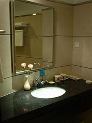 фото отеля Super 8 (Wenzhou Xing Rong)
