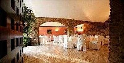 фото отеля Castell De l'Oliver Hotel Sant Vicenc de Montalt
