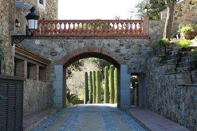 фото отеля Castell De l'Oliver Hotel Sant Vicenc de Montalt