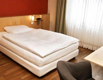 фото отеля Hotel Roessli