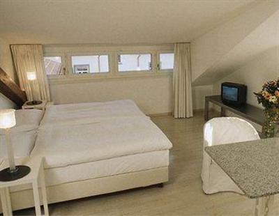 фото отеля Hotel Roessli