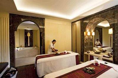 фото отеля DoubleTree By Hilton New Delhi-Noida-Mayur Vihar
