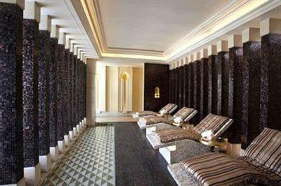 фото отеля DoubleTree By Hilton New Delhi-Noida-Mayur Vihar