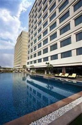 фото отеля DoubleTree By Hilton New Delhi-Noida-Mayur Vihar